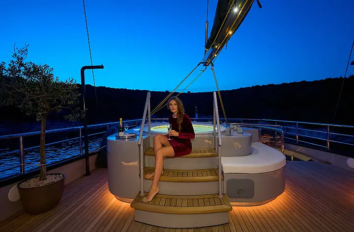 Luxury Sailing Yacht Rara Avis - 