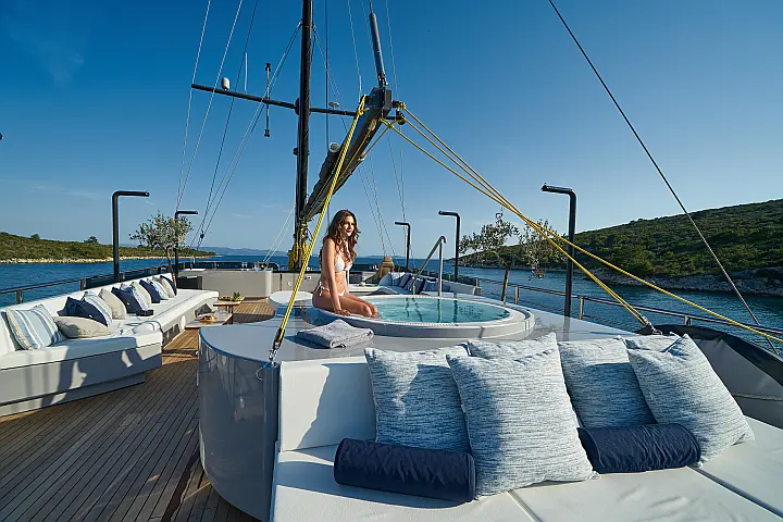 Luxury Sailing Yacht Rara Avis - 