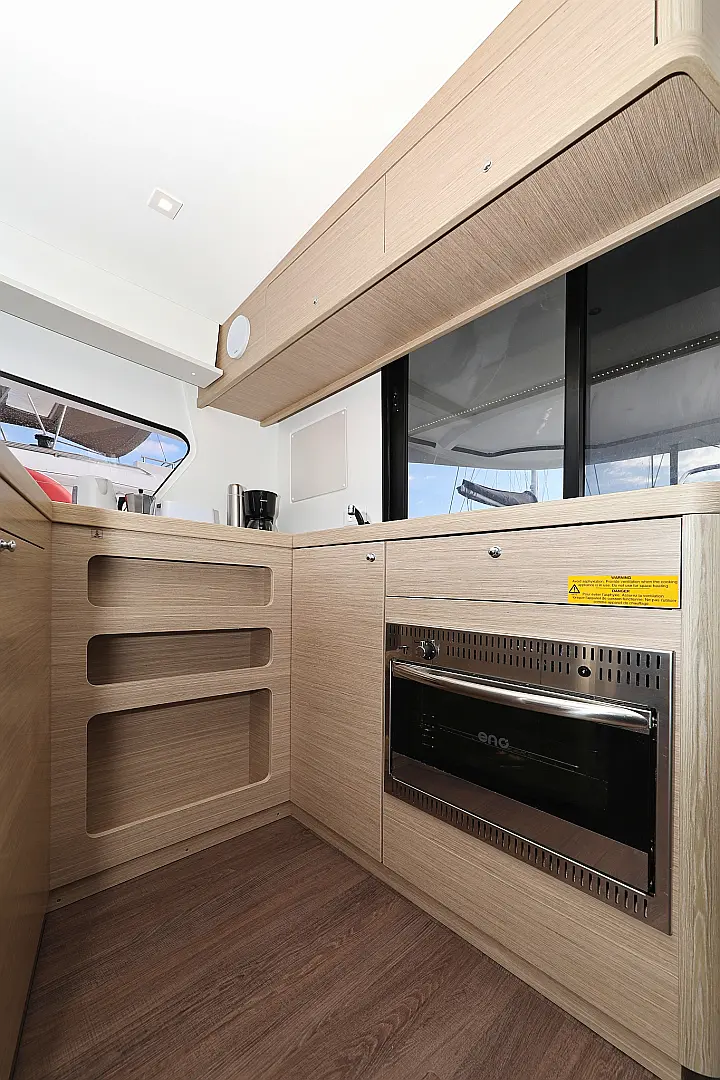 Lagoon 42 - 
