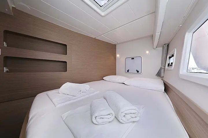 Lagoon 42 - 