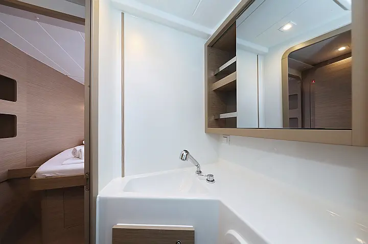 Lagoon 42 - 