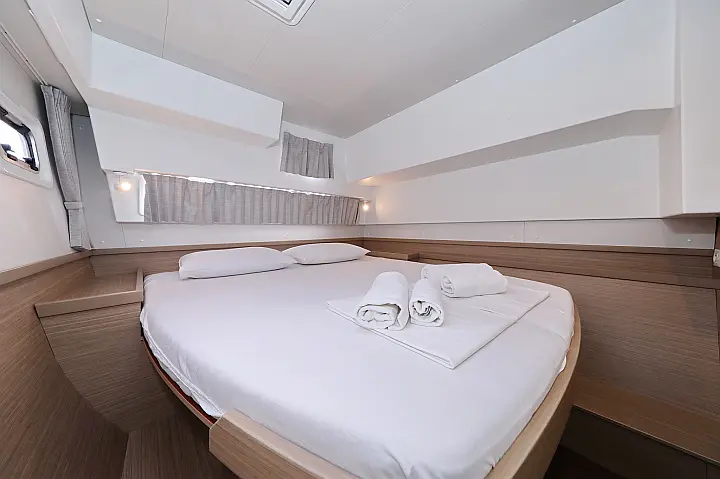 Lagoon 42 - 