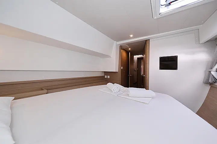 Lagoon 42 - 