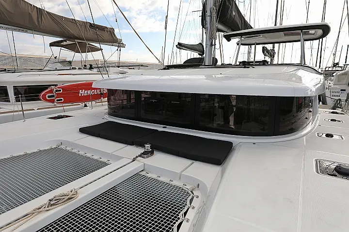 Lagoon 42 - 