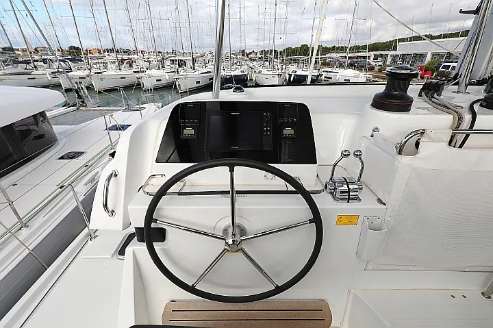 Lagoon 42 - 