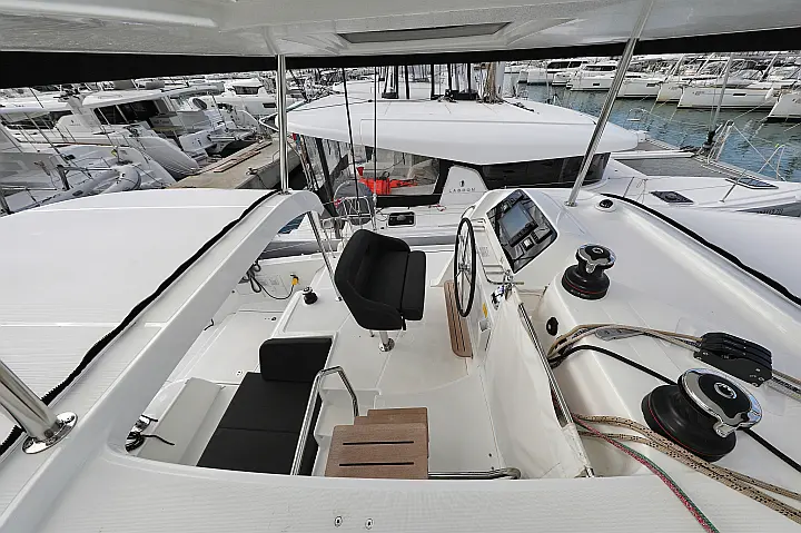 Lagoon 42 - 