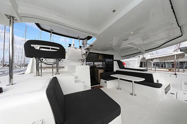 Lagoon 42 - 