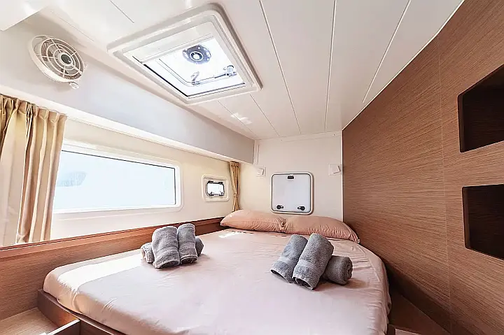 Lagoon 42 - 
