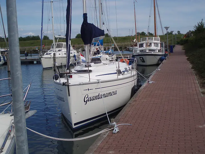 Bavaria 30 Cruiser - 