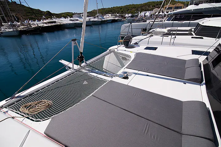 Dufour Catamaran 48 - 