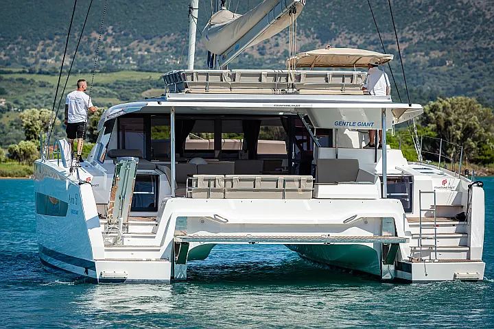 Aura 51 - 