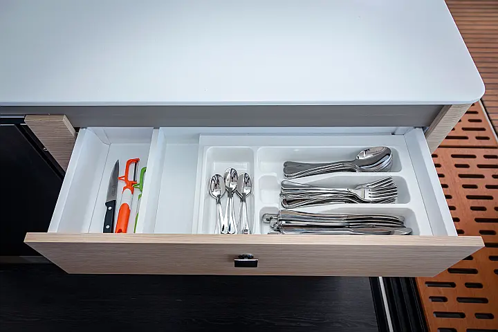 Aura 51 - 