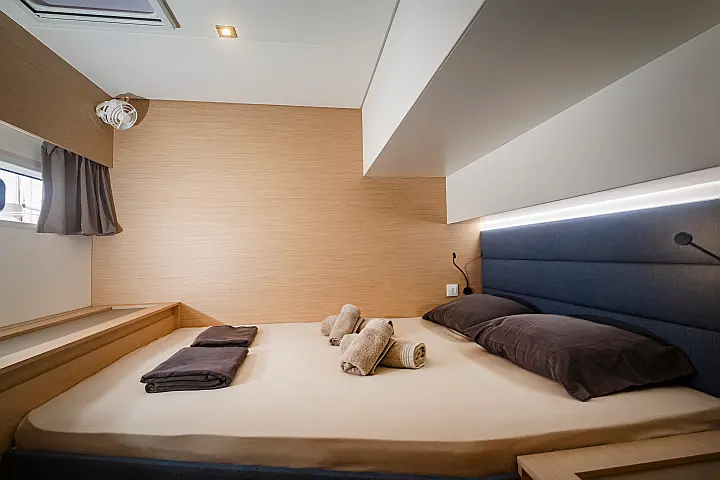 Aura 51 - 