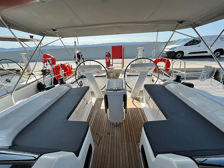 Hanse 458 - 