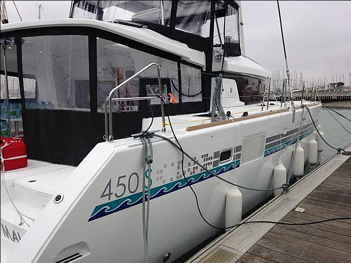 Lagoon 450 SporTop - Ship / starbord 2