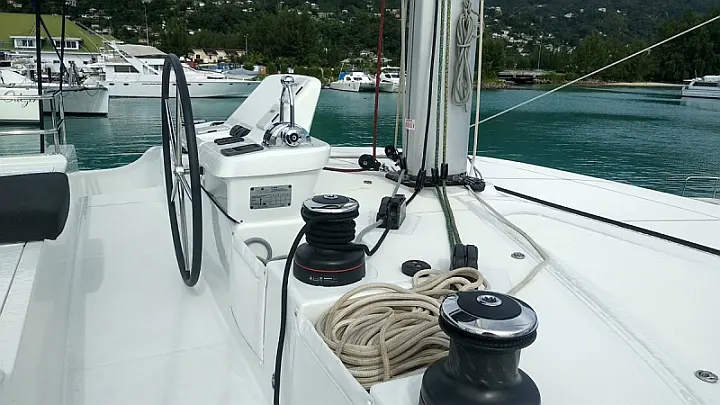 Lagoon 50 - Skippers Seat 3