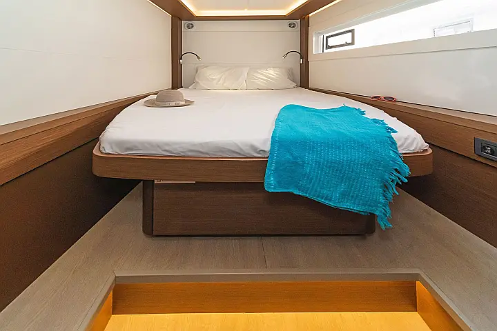 Lagoon 46 A/C & GEN & WM - 