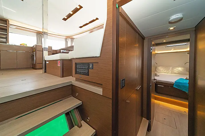 Lagoon 46 A/C & GEN & WM - 