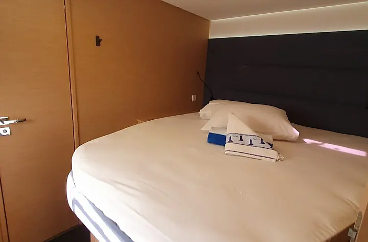 Aura 51 - 