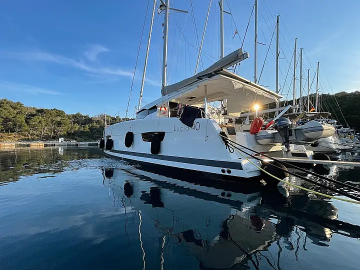Lucia 40  - 