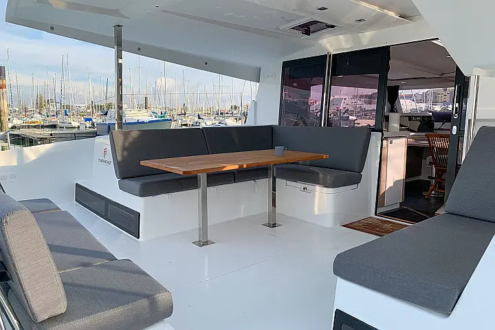 Lucia 40 - 