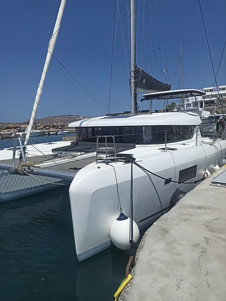 Lagoon 42 - 