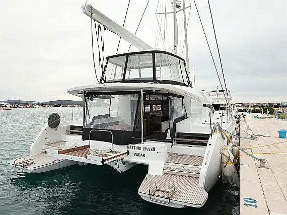 Lagoon 51- 6 cab