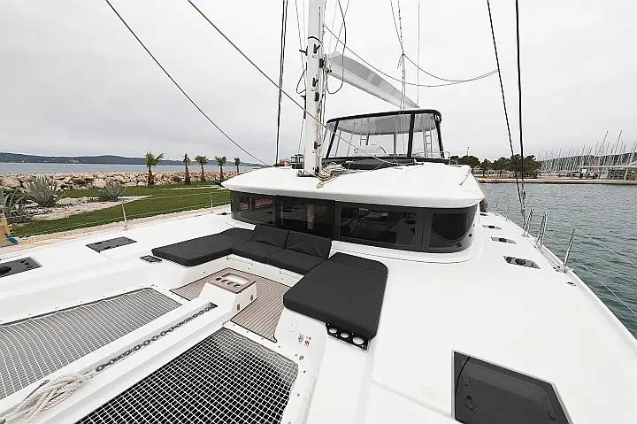 Lagoon 51- 6 cab - 