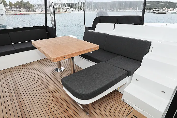 Lagoon 51- 6 cab - 