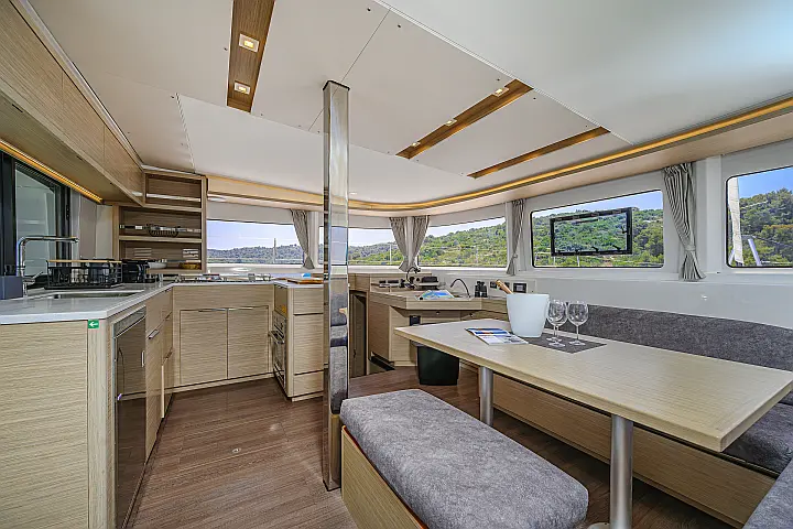 Lagoon 46 - 
