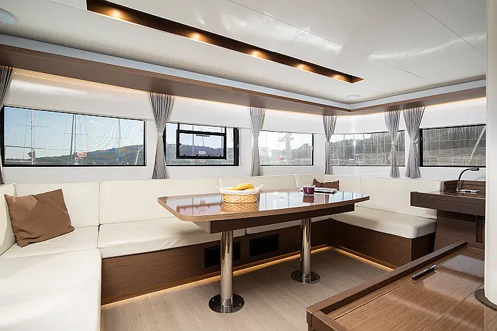 Lagoon 50 - 