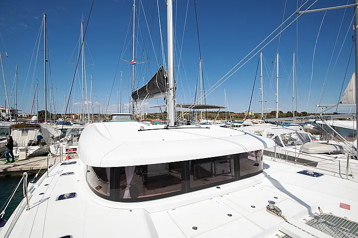 Lagoon 42 - 