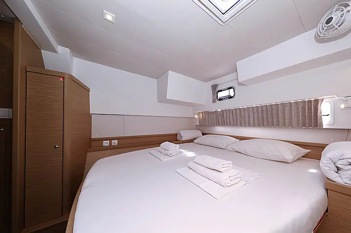 Lagoon 42  - 