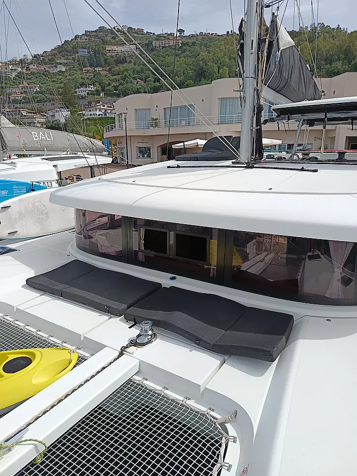 Lagoon 42 - 