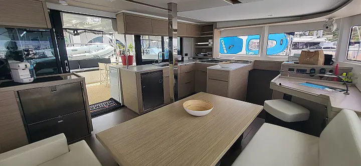 Lagoon 46 - 