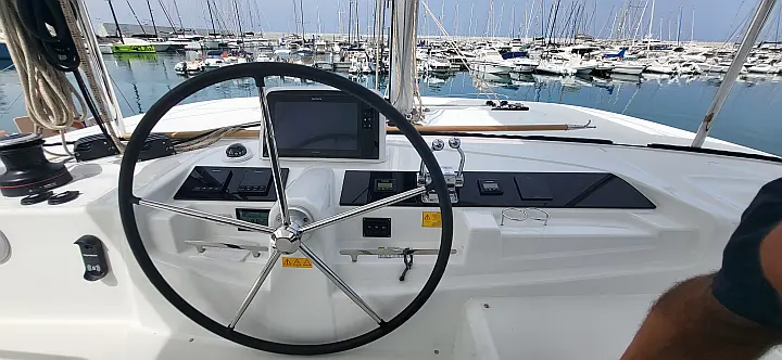 Lagoon 46 - 