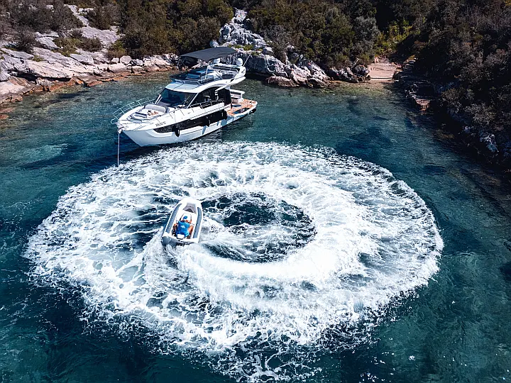 Galeon 440 Fly - 