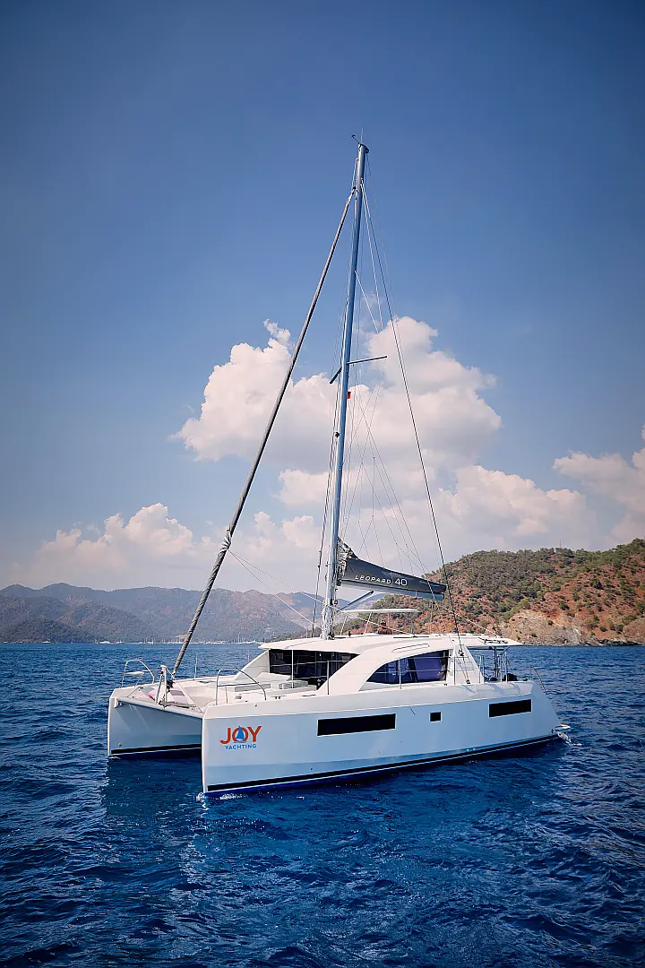 Leopard 40 - 
