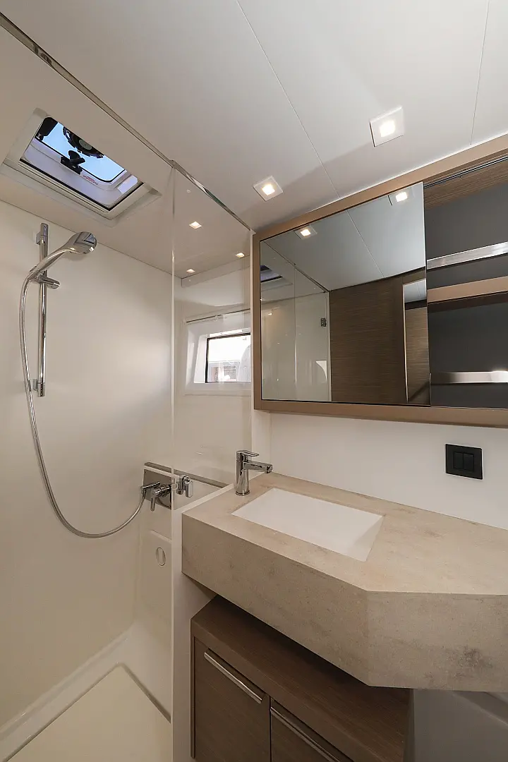 Lagoon 46 - 