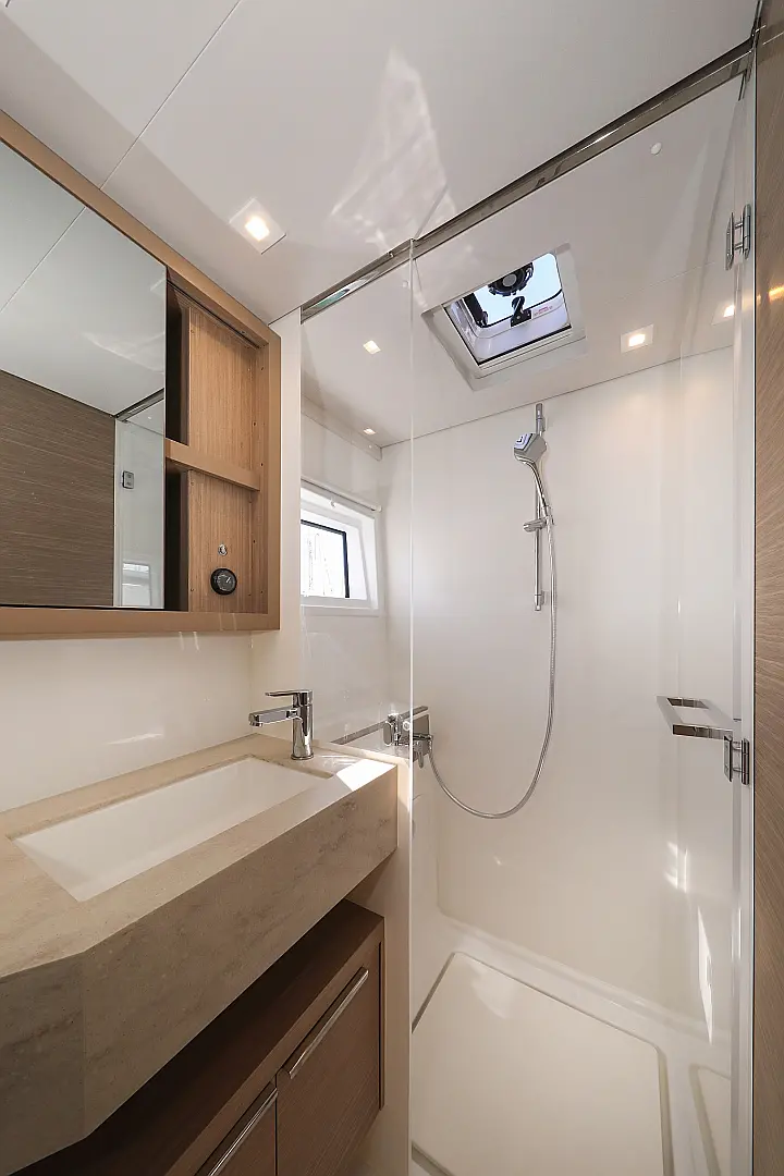 Lagoon 46 - 