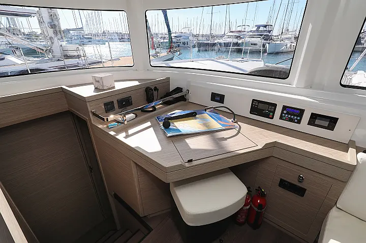Lagoon 46 - 