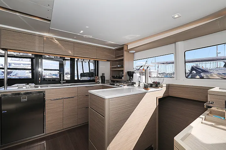 Lagoon 46 - 