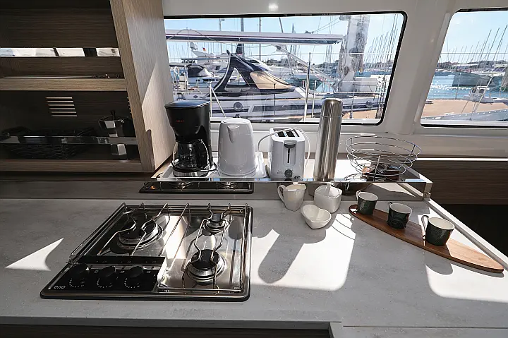 Lagoon 46 - 