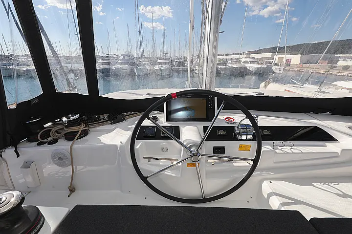 Lagoon 46 - 