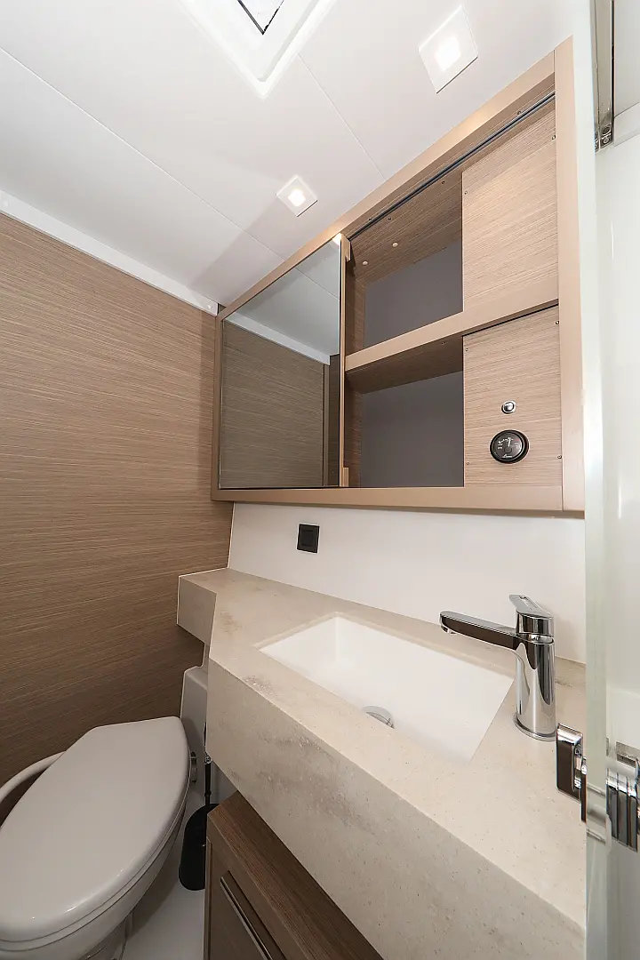 Lagoon 46 - 
