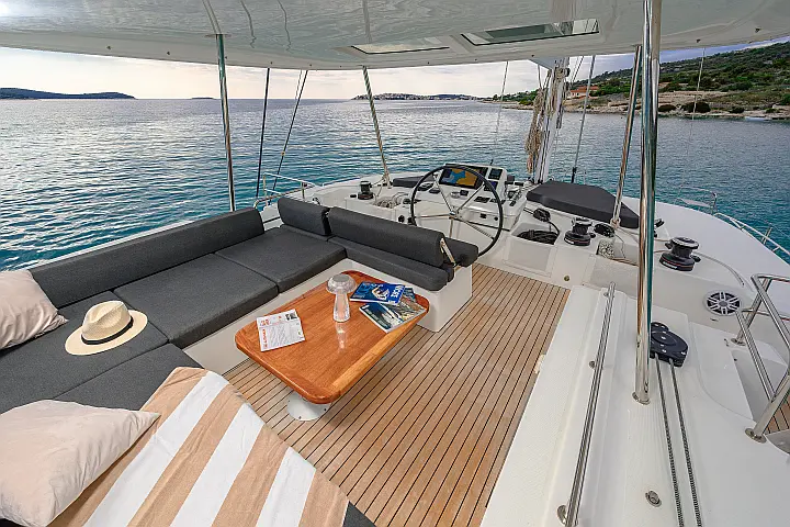 Lagoon 51 - 