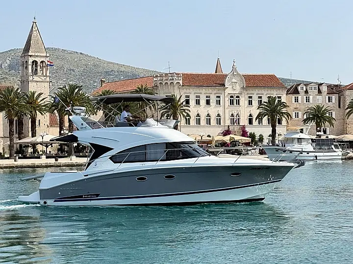 Beneteau Antares 36 - 