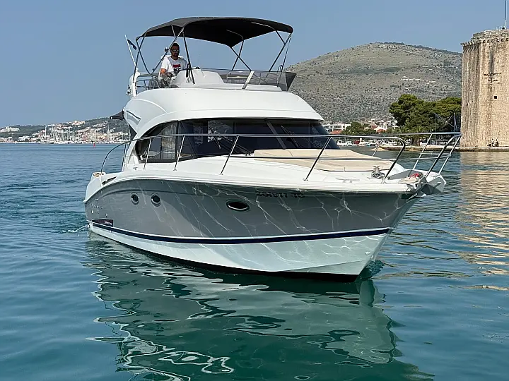 Beneteau Antares 36 - 