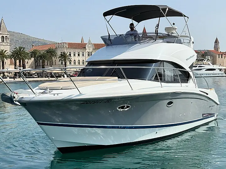 Beneteau Antares 36 - 