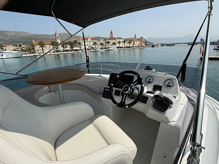 Beneteau Antares 36 - 